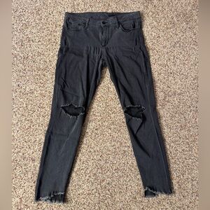 Black Skinny Jeans with Subtle Distressing